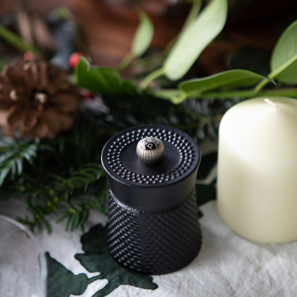 Peugeot Bali Fonte Cast Iron Pepper Mill / Black