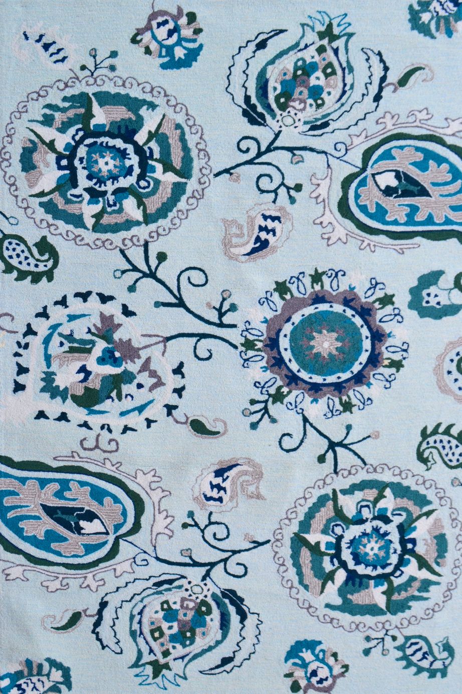 5x8 Traditional Oriental Area Rug with Modern Pastel Colors and Low Polypropylene Pile