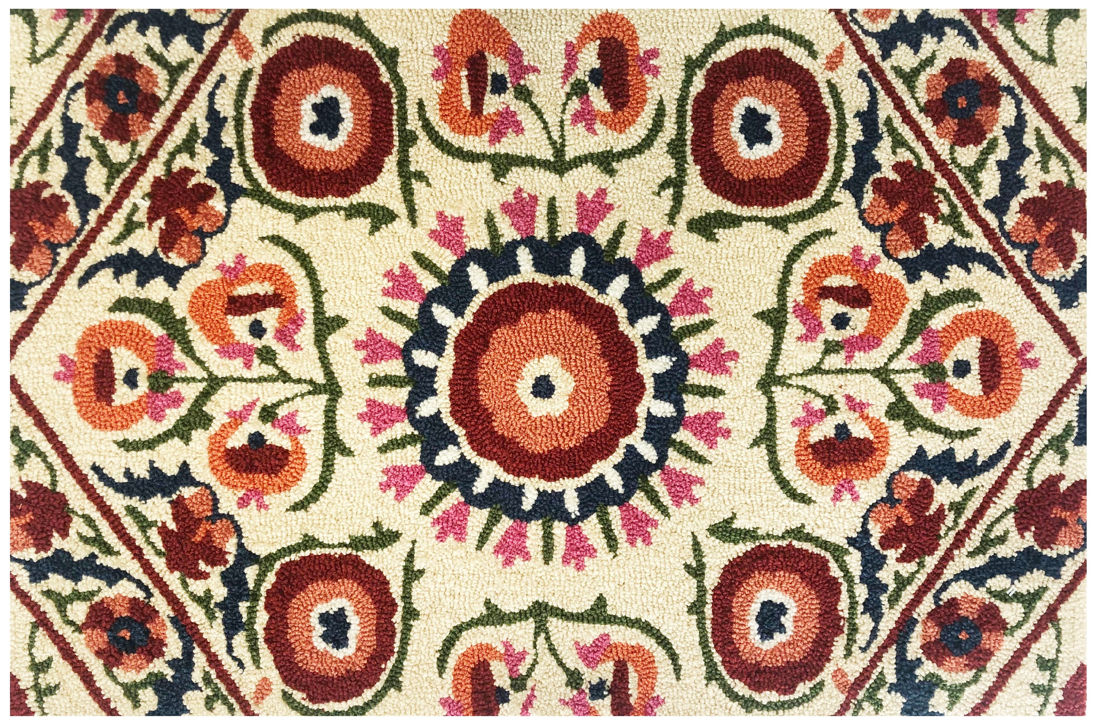 Traditional Oriental Multicolor Area Rug with Medallion Design for Indoor Spaces